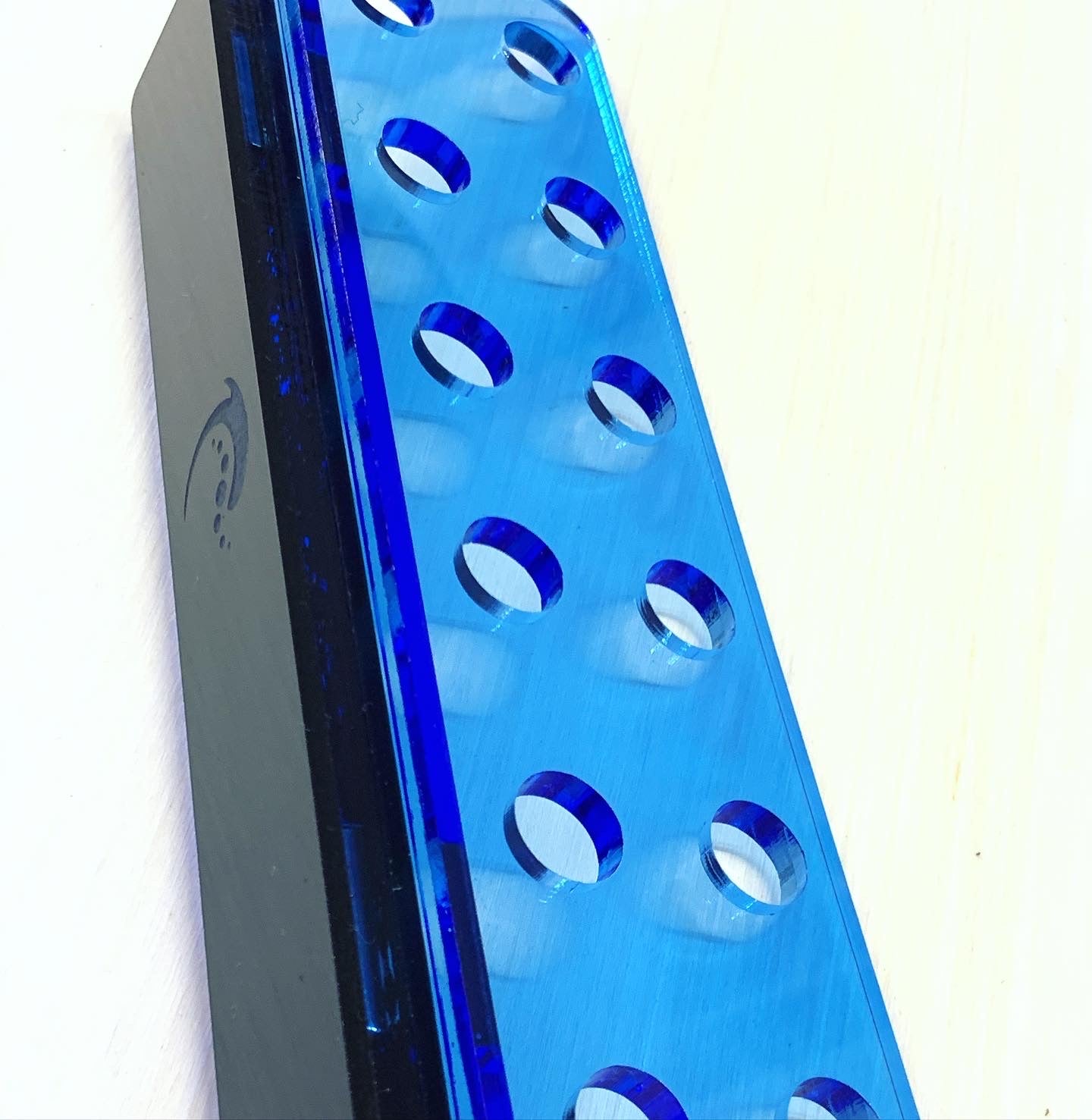 Magnetic Frag Rack (12 plug Holes)